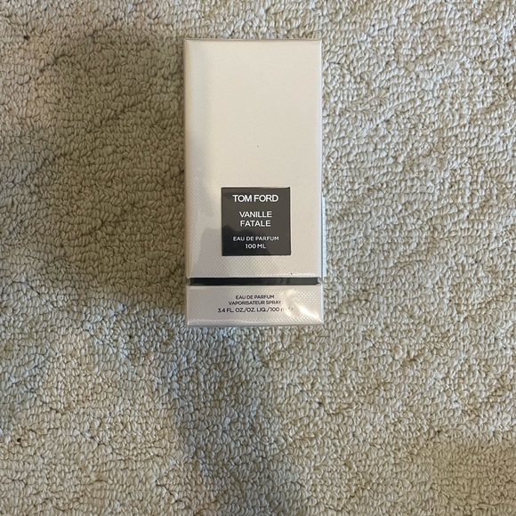 Tom Ford Fragrance in Elegant Cream Box - Picture 2 of 5